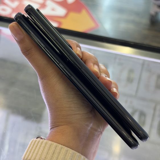 Xiaomi 12T สีดำ เครื่องศูนย์ สภาพสวยมากๆ จอ6.7นิ้ว แรม8รอม256 กล้อง108ล้าน(3ตัว)🔥🔥 รูปที่ 4