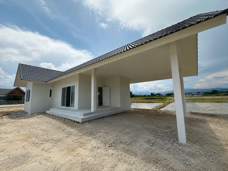 บ้านเดี่ยวสร้างใหม่ ใกล้วัดร่องขุ่น พื้นที่ 280.08 ตร.ม. ป่าอ้อดอนชัย เชียงราย