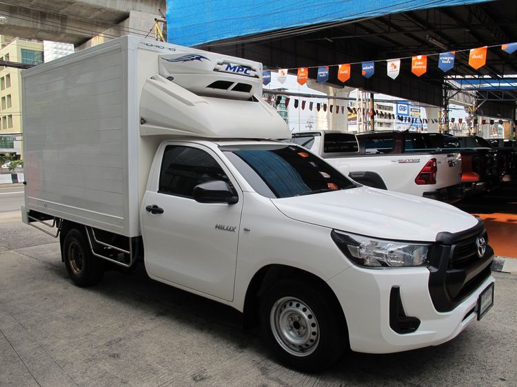 Toyota Hilux Revo 2024 2.4 Entry Van ดีเซล ไม่ติดแก๊ส เกียร์ธรรมดา ขาว รูปที่ 3