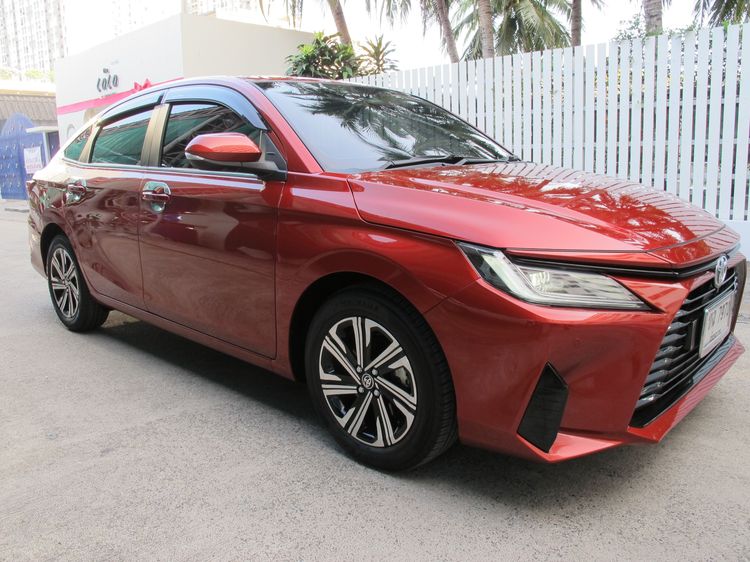 Toyota Yaris ATIV 2024 1.2 Premium Sedan เบนซิน ไม่ติดแก๊ส เกียร์อัตโนมัติ ส้ม รูปที่ 2