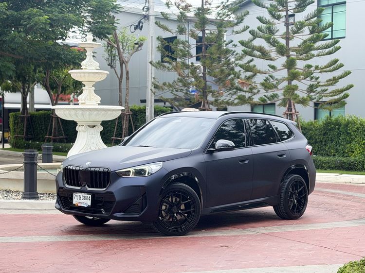 รถ BMW X1 2.0 sDrive20i M Sport สี น้ำเงิน
