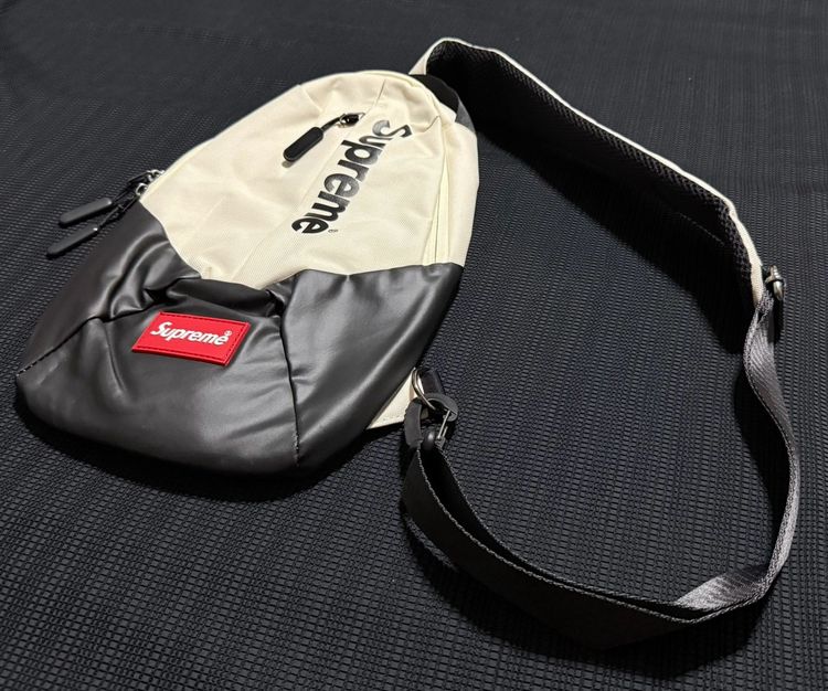 ขายกระเป๋าสะพาย SUPREME จากเกาหลี สภาพใหม่แกะกล่อง ไม่ผ่านการใช้งาน รูปที่ 5