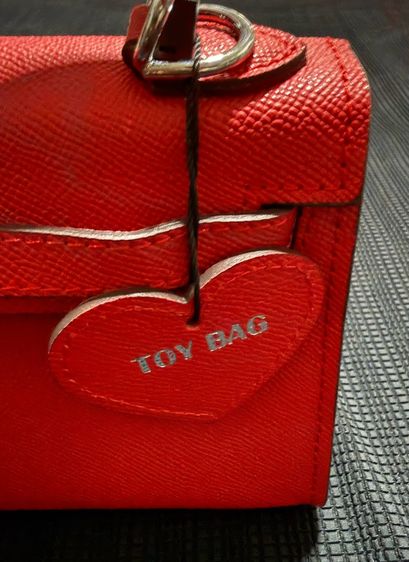 ขายกระเป๋าสะพาย TOY BAG จากเกาหลี สภาพใหม่ 99 เปอร์เซ็นต์ รูปที่ 8