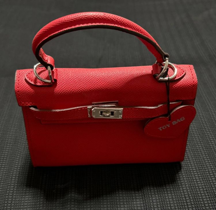 ขายกระเป๋าสะพาย TOY BAG จากเกาหลี สภาพใหม่ 99 เปอร์เซ็นต์ รูปที่ 10