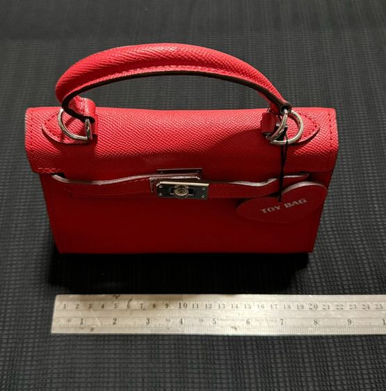 ขายกระเป๋าสะพาย TOY BAG จากเกาหลี สภาพใหม่ 99 เปอร์เซ็นต์ รูปที่ 2