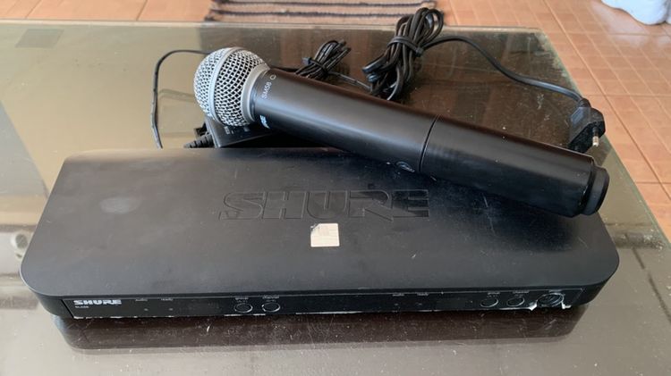 ไมค์ลอย shure sm58
