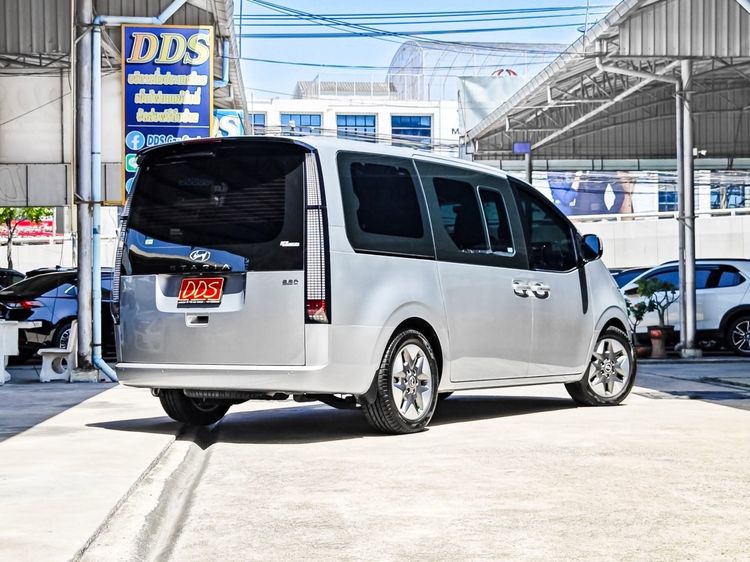 Hyundai Staria 2022 2.2 SEL Van ดีเซล เกียร์อัตโนมัติ เทา รูปที่ 3