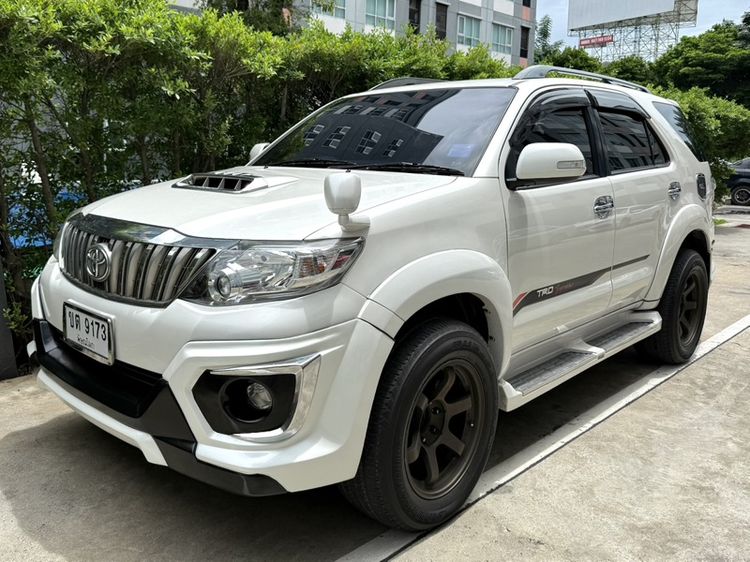 Toyota Fortuner 2012 3.0 TRD Sportivo 4WD Utility-car ดีเซล เกียร์อัตโนมัติ ขาว