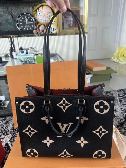 LV OnTheGo PM Monogram Empreinte รูปที่ 6