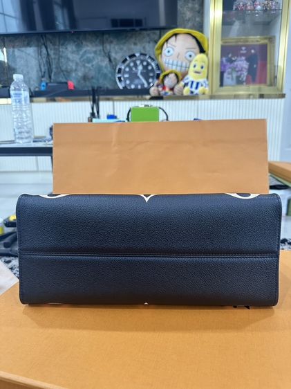 LV OnTheGo PM Monogram Empreinte รูปที่ 2