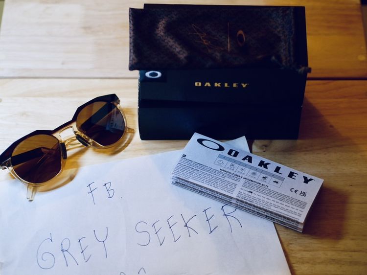 🔥 LIKE NEW • FULL SET • 100% AUTHENTIC OAKLEY 🔥 รูปที่ 4