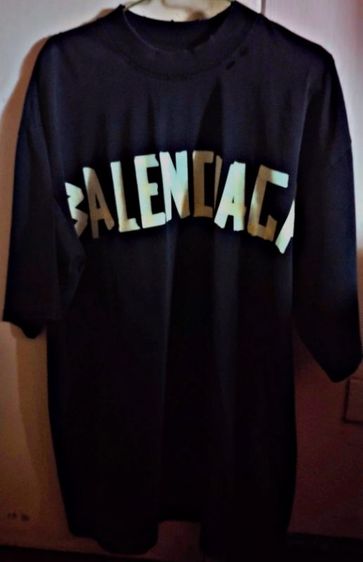 เสื้อยืด Balenciaga