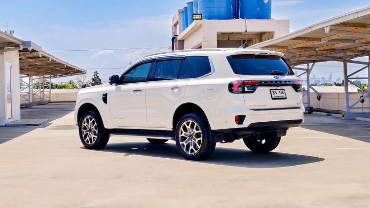 Ford Everest 2023 2.0 Bi-Turbo Titanium+ 4WD Utility-car ดีเซล ไม่ติดแก๊ส เกียร์อัตโนมัติ ขาว รูปที่ 4