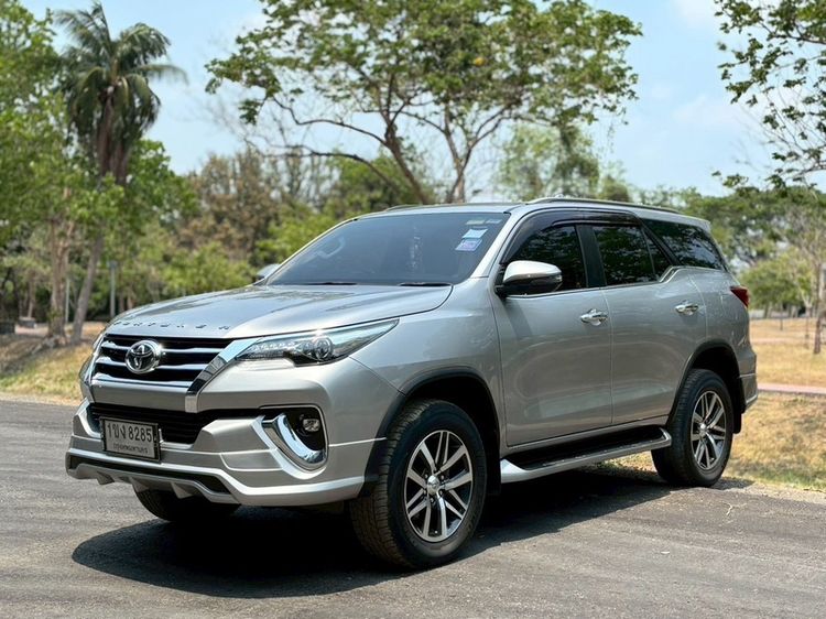 Toyota Fortuner 2020 2.4 V Utility-car ดีเซล ไม่ติดแก๊ส เกียร์อัตโนมัติ เทา รูปที่ 3