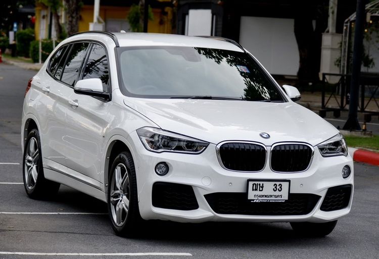 รถ BMW X1 2.0 sDrive20d M Sport สี ขาว