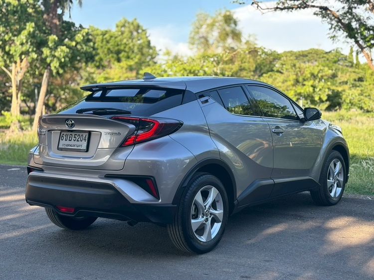 Toyota C-HR 2018 1.8 HV Hi Utility-car ปลั๊กอินไฮบริด (PHEV) ไม่ติดแก๊ส เกียร์อัตโนมัติ เทา รูปที่ 4