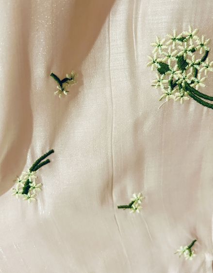 เดรสยาว Pomelo ปักลายดอกไม้ สีชมพู Embroidered Flower Midi Dress - Pink รูปที่ 4