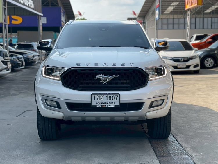 รถ Ford Everest 2.0 Bi-Turbo Titanium+ สี ขาว