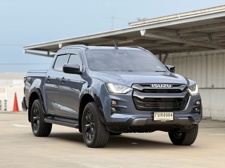 รถ Isuzu D-MAX 3.0 V-Cross Max Z Prestige 4WD สี ขาว
