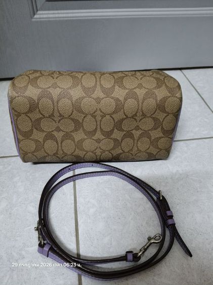 coach ทรงหมอน มือ2 แท้ 💯% รูปที่ 3