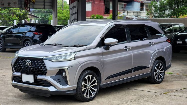 รถ Toyota Veloz 1.5 Premium สี บรอนซ์เงิน