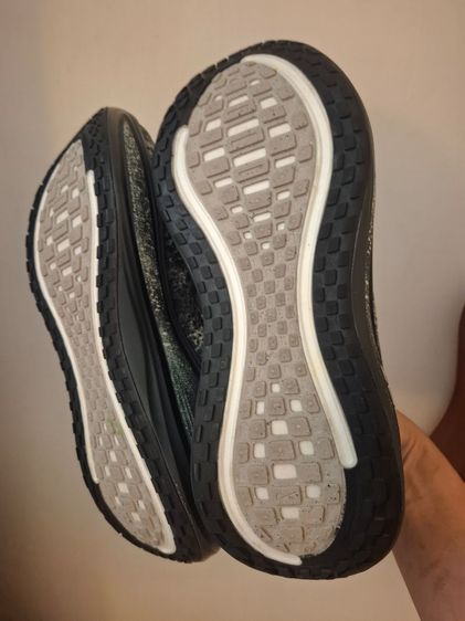 ปล่อย​รองเท้า​วิ่ง​ Nike Vomero​plus​ รูปที่ 7