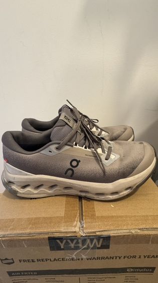on cloud surfer2สภาพ95 แท้จากญี่ปุ่นใส่เดินสบายซัพพอร์ตเท้ามาก