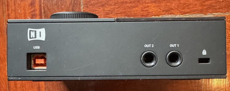 Native Instruments Komplete Audio 2 ออดิโอ อินเตอร์เฟส ครบกล่อง รูปที่ 3