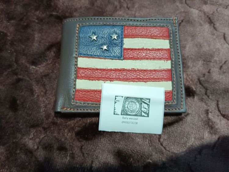 กระเป๋าสตางค์ดีไซน์ลายธงชาติสหรัฐอเมริกา (American Flag Wallet)