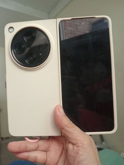 สภาพใหม่ไม่มีรอย สวย น่าจอ7.82" ถ่ายรูปสวย น่าจอสวยไม่มีรอย ติดฟิลม์ให้หมด