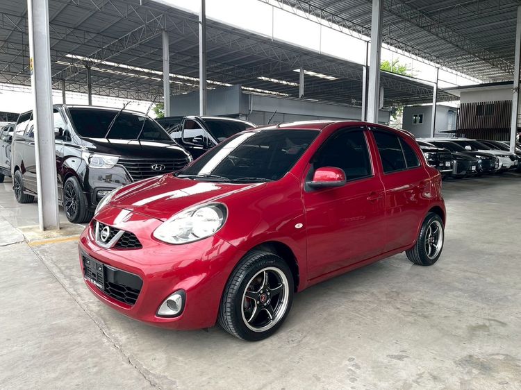 รถ Nissan March 1.2 E สี แดง