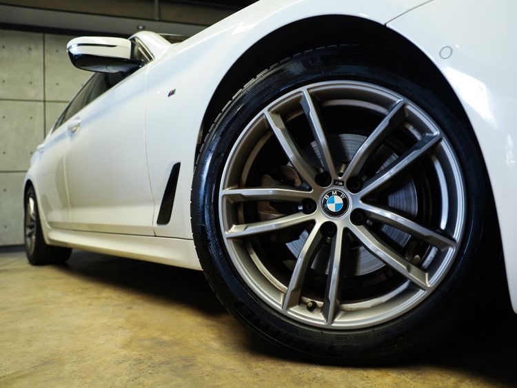 BMW Series 5 2020 520d Sedan ดีเซล ไม่ติดแก๊ส เกียร์อัตโนมัติ ขาว รูปที่ 4