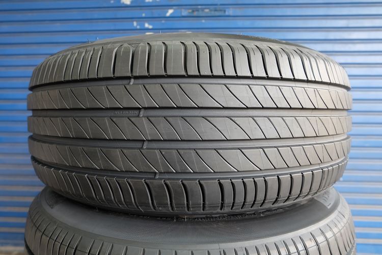 🏆 ยางใหม่ Michelin รุ่น Primacy 4 ขนาด 215 55R17 ปี26 รูปที่ 4