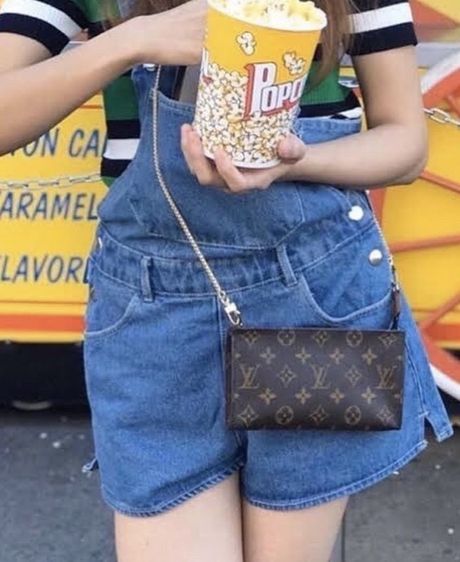 Lv ลูก BUCKET GM DC- แท้ล้านเปอร์เซ็นต์ สวยอยู่แคนวาสชัดไม่ปริแตก ปล่อยเบามากเอาไปใช้ค่ะ รูปที่ 12