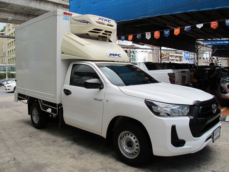 Toyota Hilux Revo 2021 2.4 Entry Van ดีเซล ไม่ติดแก๊ส เกียร์ธรรมดา ขาว รูปที่ 2