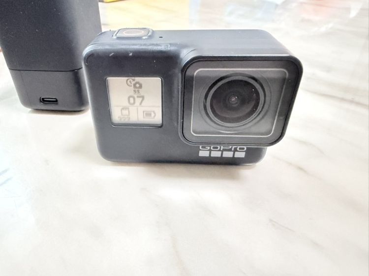 ขายกล้อง GoPro 7 พร้อมแบตสำรอง 2 ก้อนและแท่นชาร์จ ไม้เซลฟี่