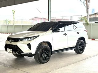 Toyota FORTUNER 2.4 