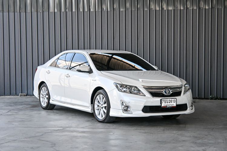 Toyota Camry 2012 2.5 HV Premium Sedan ไฮบริด ไม่ติดแก๊ส เกียร์อัตโนมัติ ขาว รูปที่ 3