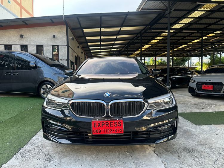 BMW Series 5 2020 530e Sedan ปลั๊กอินไฮบริด (PHEV) ไม่ติดแก๊ส เกียร์อัตโนมัติ ดำ รูปที่ 2