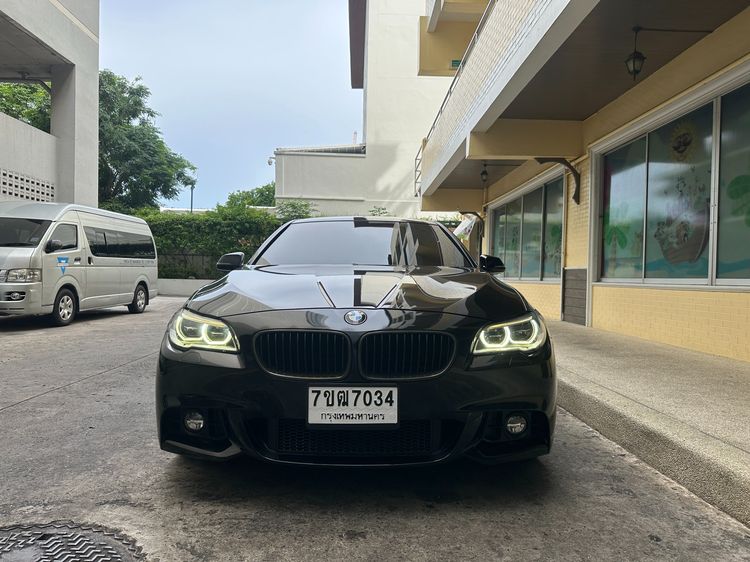 BMW Series 5 2015 525d Sedan ดีเซล ไม่ติดแก๊ส เกียร์อัตโนมัติ ดำ รูปที่ 2