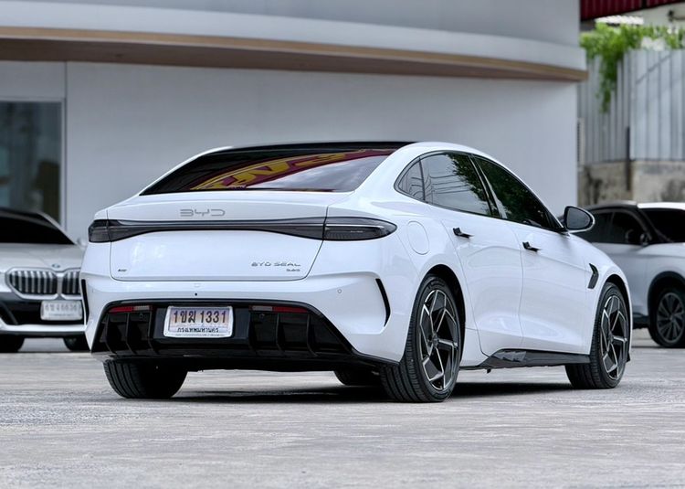 BYD Seal 2024 Performance AWD Sedan ไฟฟ้า ไม่ติดแก๊ส เกียร์อัตโนมัติ ขาว รูปที่ 4