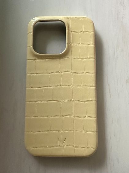 เคสมือถือ MUSE on the move ของ iPhone 14 Pro สีเหลืองอ่อน