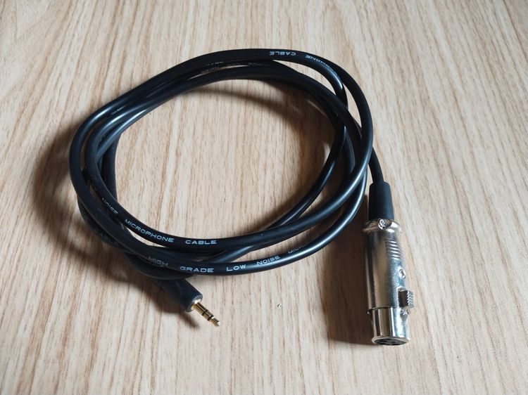 มือสอง ราคา 90 สายไมค์โครโฟนแบบเสียบแจ็คหูฟัง XLR 3 Pin to Aux 3.5 mm. Dual Track Output Mic Extension Cable (ความยาว 2เมตร)