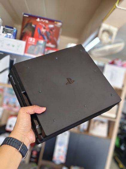 - PlayStation 4 Pro 1TB Gaming Console รูปที่ 4