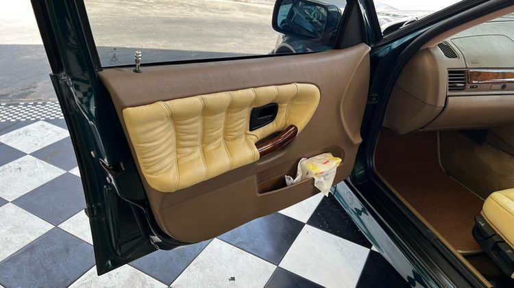 BMW Series 3 1995 325i Sedan เบนซิน เกียร์อัตโนมัติ เขียว รูปที่ 2