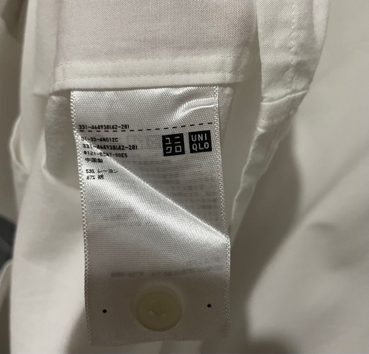 เสืัอ Uniqlo รูปที่ 4