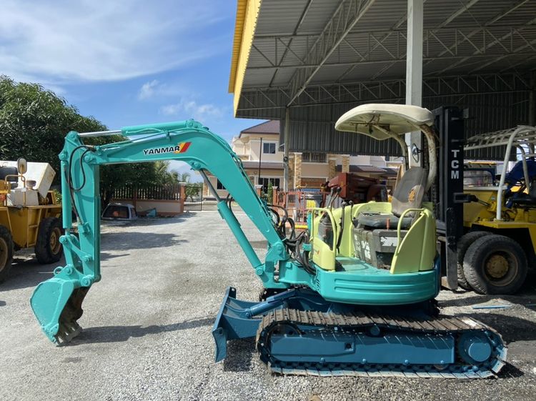 รถแบคโฮ  YANMAR รุ่น VIO30-1 ขนาด 3ตัน รถเก่านอก