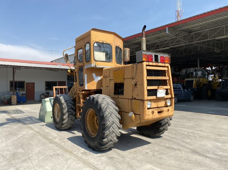 รถตักล้อยาง KOMATSU  รุ่น 510 กรองคู่ บุ้งกี๋ 1คิว รถเก่านอกนำเข้า รูปที่ 9