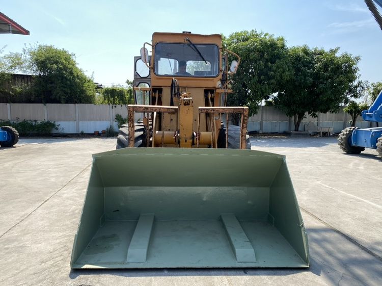 รถตักล้อยาง KOMATSU  รุ่น 510 กรองคู่ บุ้งกี๋ 1คิว รถเก่านอกนำเข้า รูปที่ 4