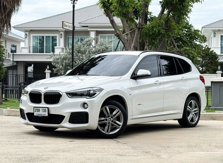 รถ BMW X1 2.0 sDrive18i M Sport สี ขาว